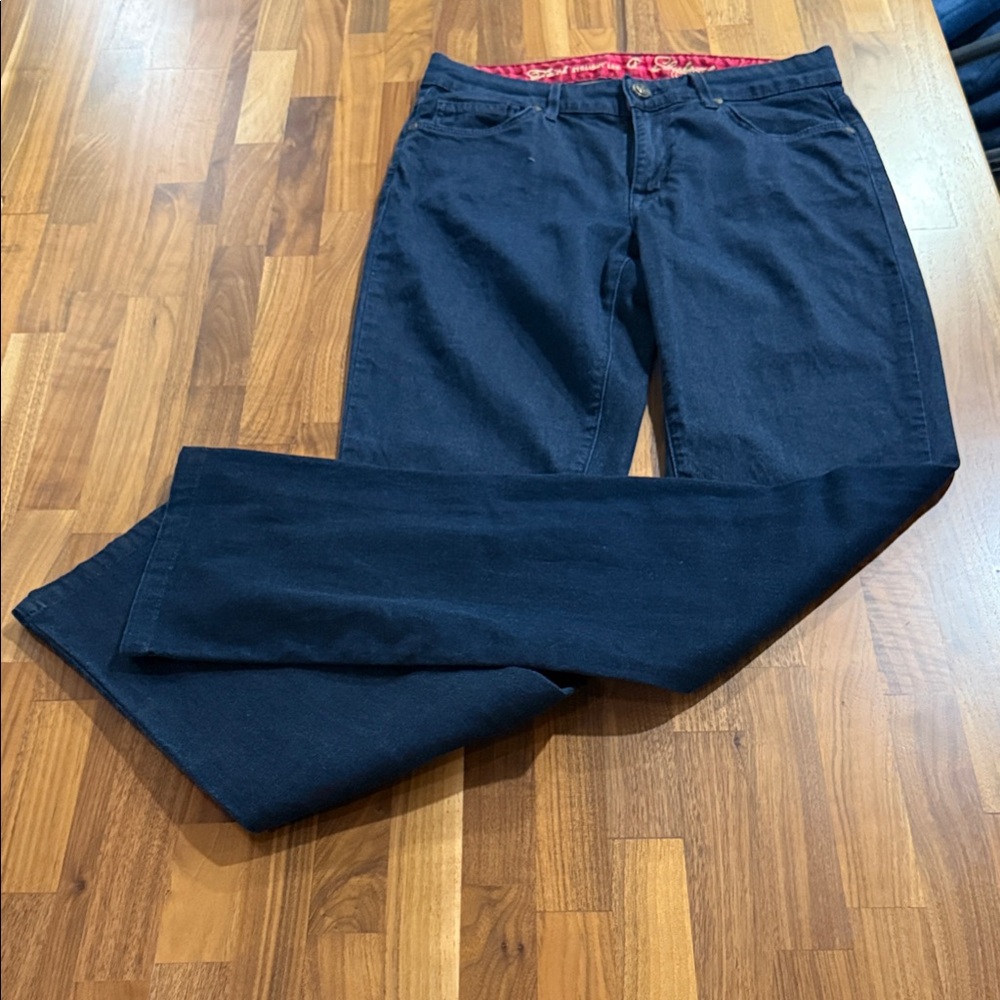 Elegant Navy Women's Straight Leg Jeans